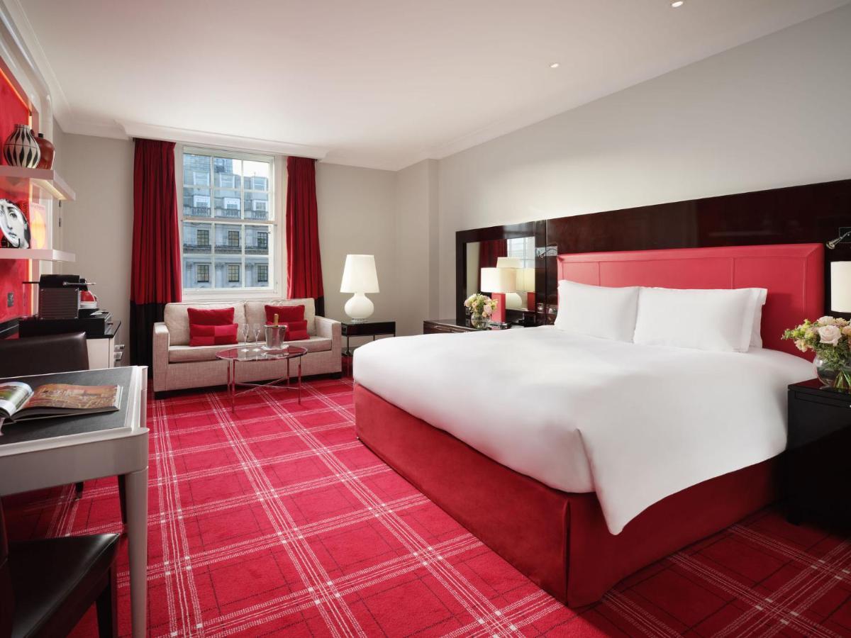 Sofitel London St James Eksteriør bilde A room at the Mandarin Oriental London