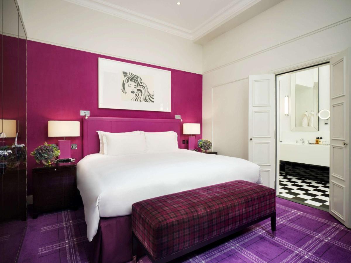 Sofitel London St James Eksteriør bilde A bedroom at The Standard, East Village
