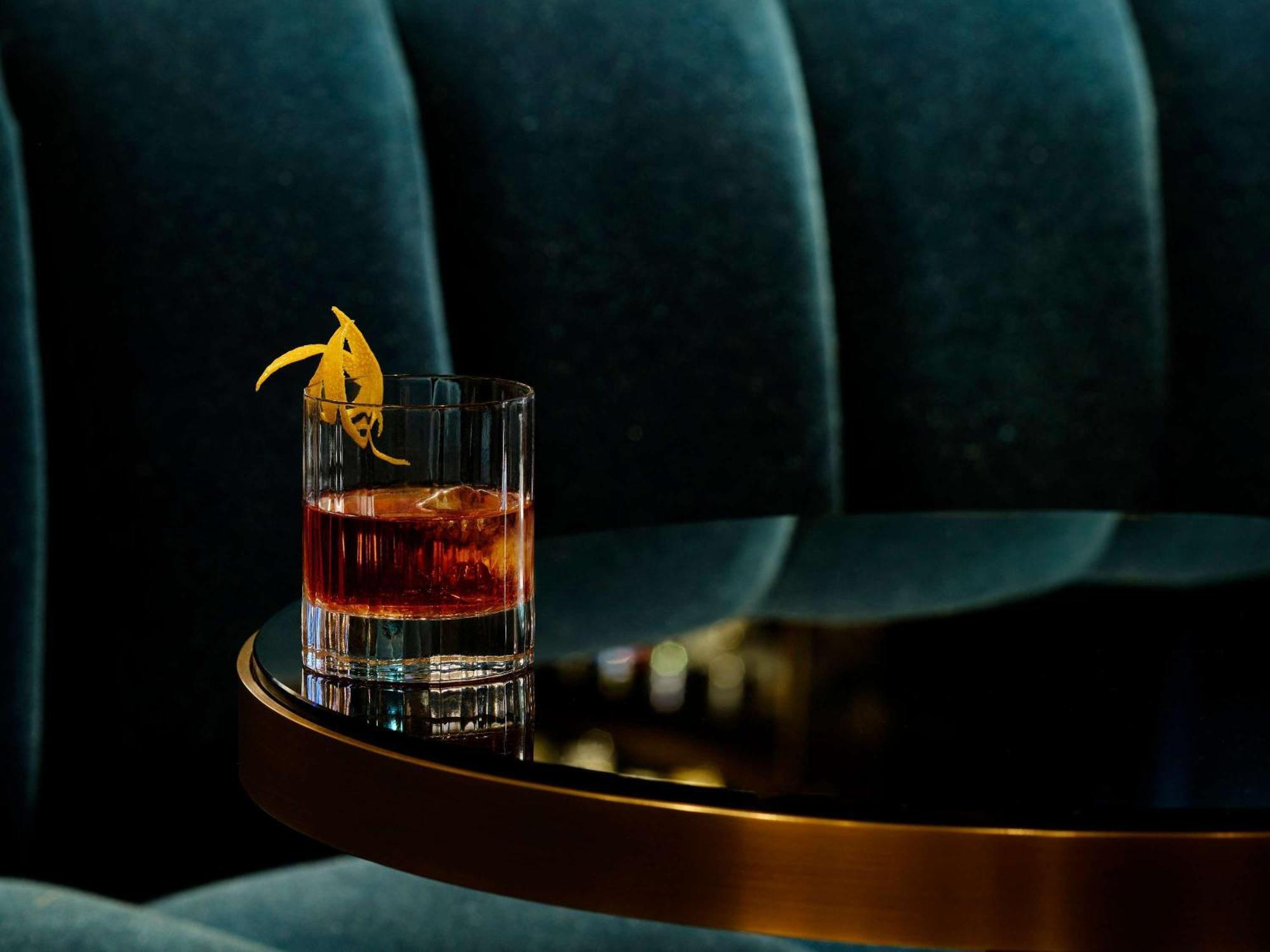 Sofitel London St James Eksteriør bilde Old fashioned