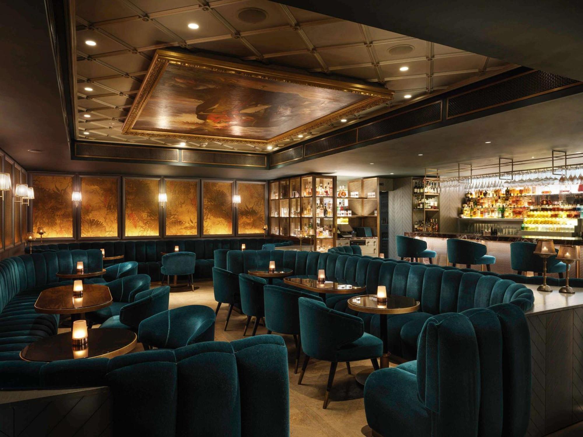 Sofitel London St James Eksteriør bilde The interior of the bar